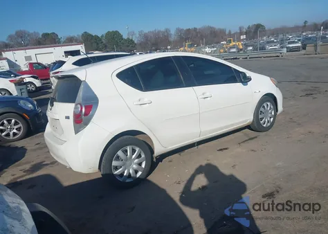 2013 Toyota Prius C Four from USA, damaged, VIN JTDKDTB30D1047003